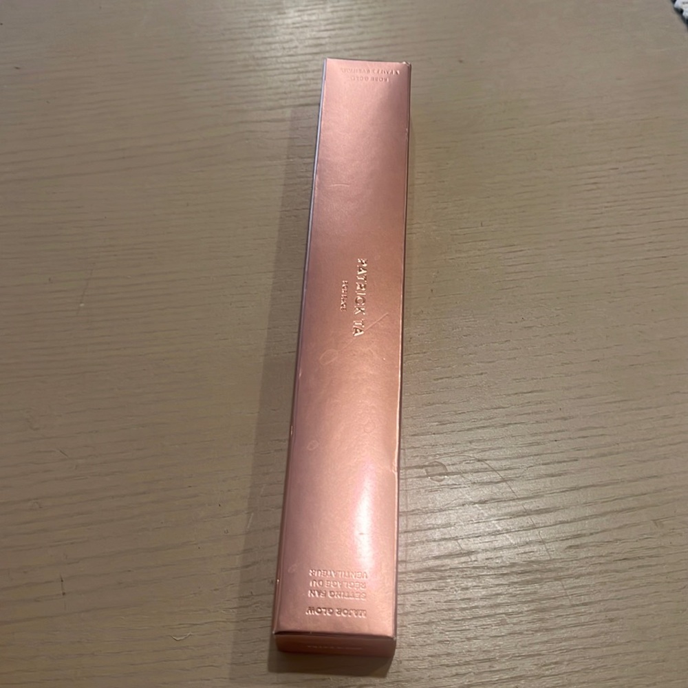 Patrick Ta setting fan